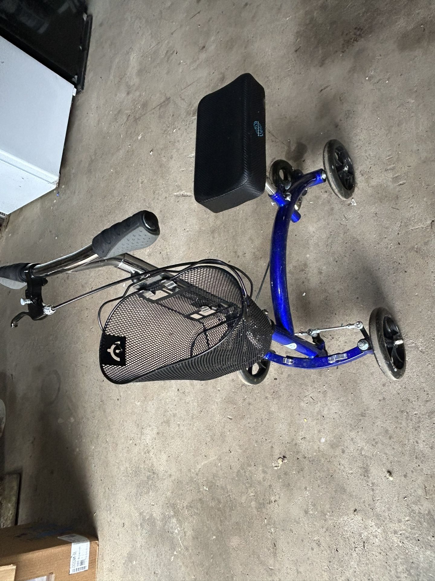 Knee Scooter
