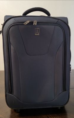 Carry-On / Luggage Travelpro