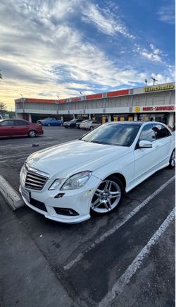 2011Mercedez Benz E350