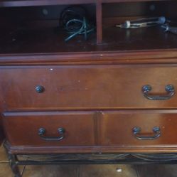 Tv entertainment dresser