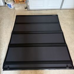 Truck bed cover