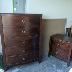 Dresser And Two Nightstands 