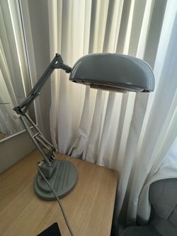 Vintage magnifying glass lamp