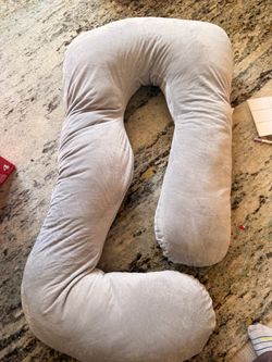 Pregnancy pillow