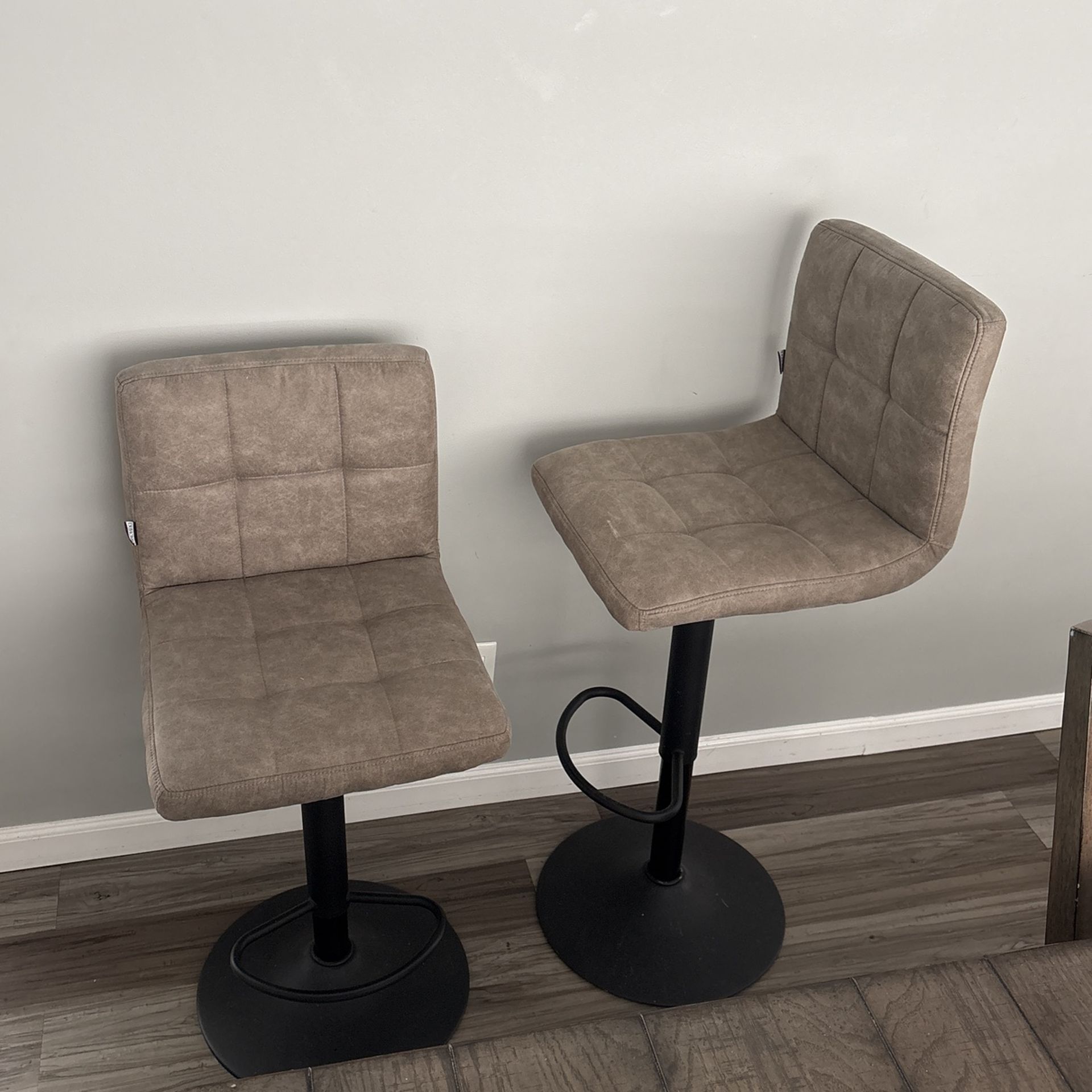 Swivel Upholstered Adjustable Height Counter Stool