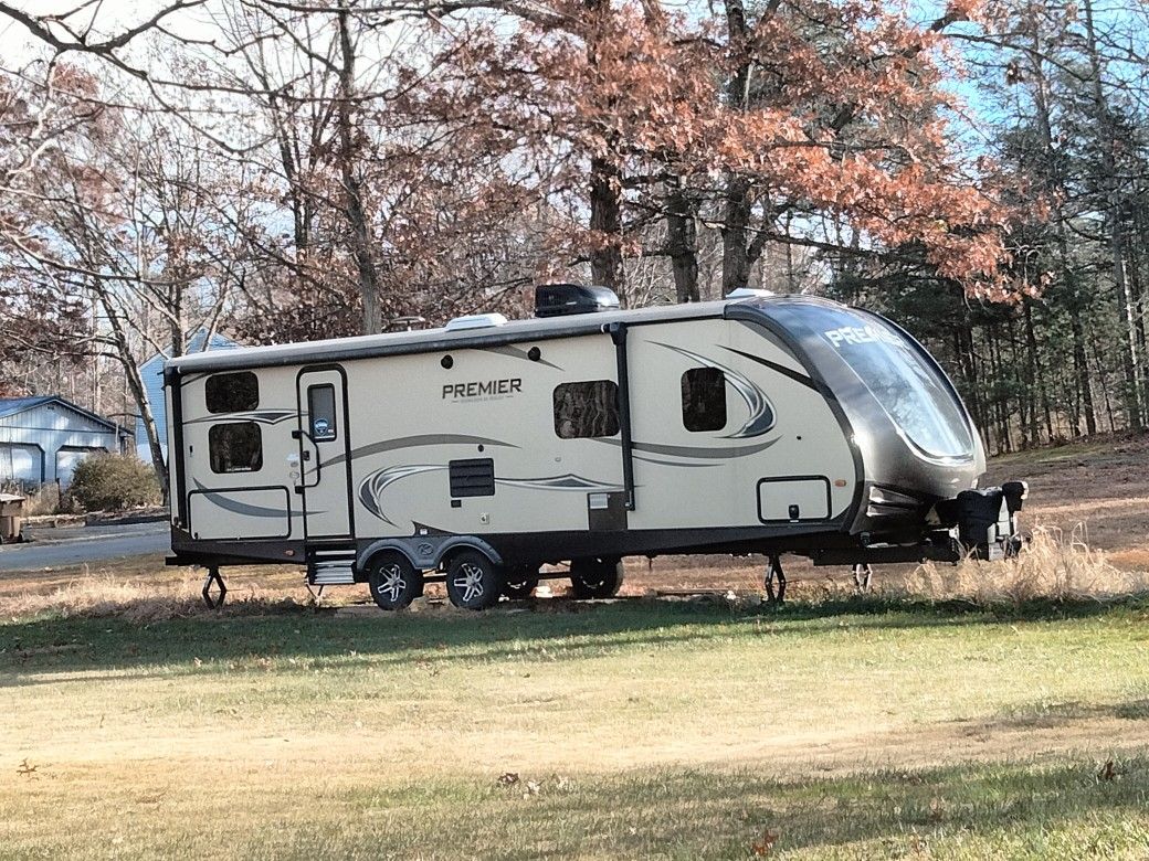 2019 Keystone Premier Bullet