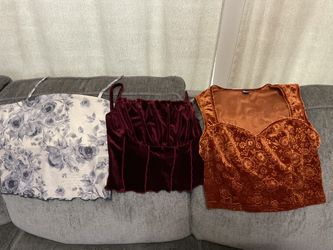 7 Tank Tops - Medium