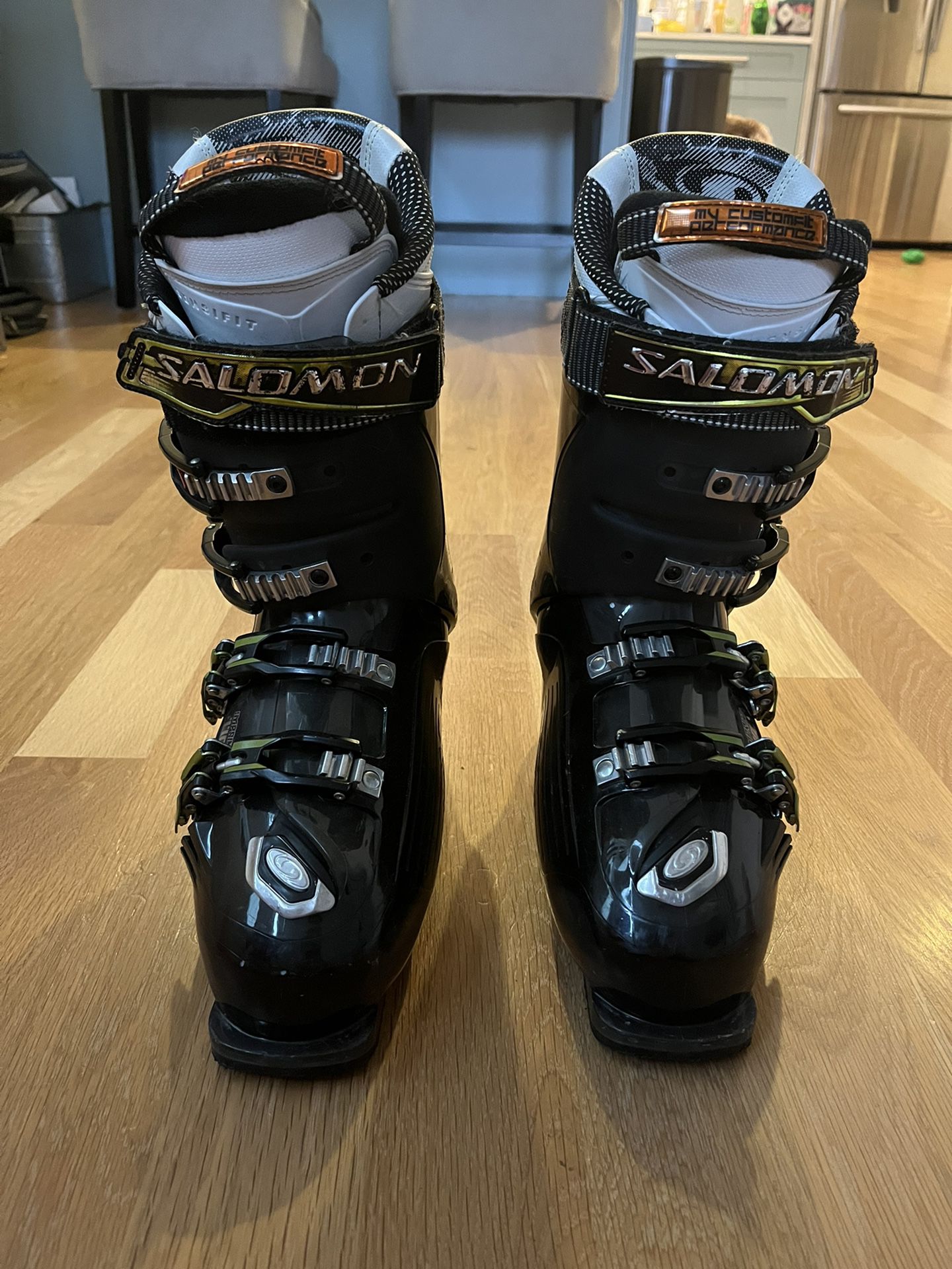 Vreemdeling Gevangenisstraf af hebben Salomon Impact 110 CS Ski Boots Size 28 for Sale in Seattle, WA - OfferUp