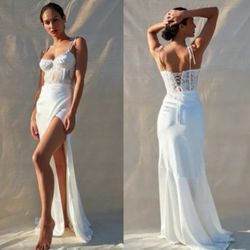 V. CHAPMAN Calla Lily Skirt in White