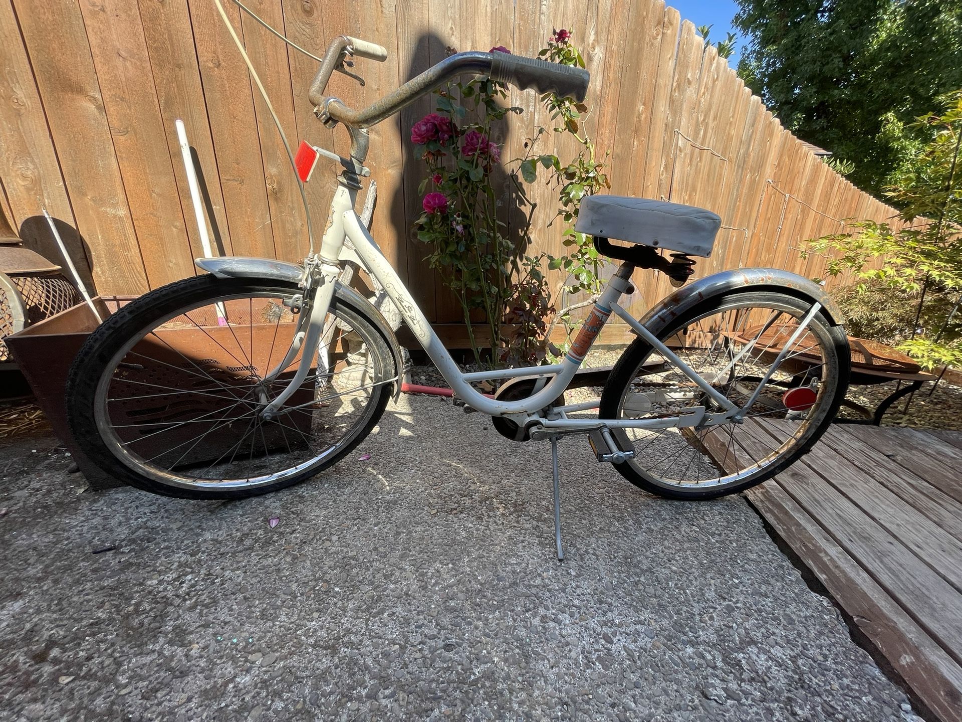 3 Wheeler By Bill Matthews The Leisure Line Vintage