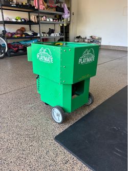 Playmate Ball Machine