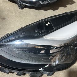 2021-2023 TESLA MODEL 3/Y LEFT HEADLIGHT MATRIX LED OEM 1514952-00-C