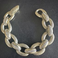 Cubic Zirconia Set Textured Brushed Heavy Gold Tone Large Open Link Magnetize Lock Vintage Bracelet