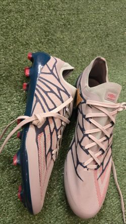 Brand New. Umbro Velocita Alchemist Pro Cleats Size 13.