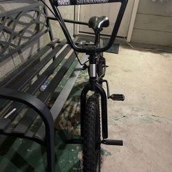 BMX ELITE Bike