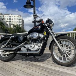 2005 Harley Davidson 883 Sportster Hugger 