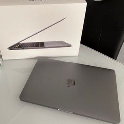 MacBook Air 2019 Model