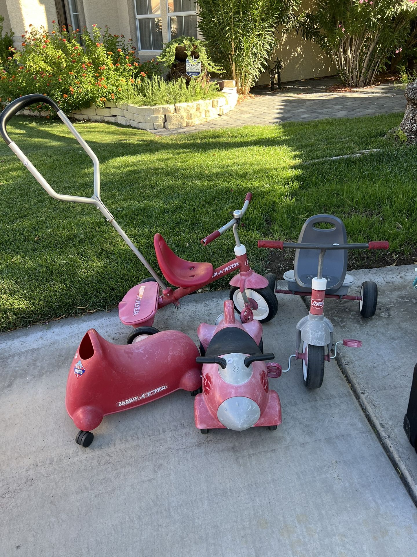 Radio Flyer Trikes / Scooters