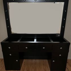 Black Vanity 