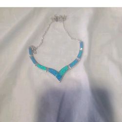925 Silver Chain With Blue Opel