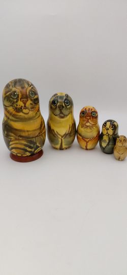 Vintage 5-Piece Cat Nesting Dolls