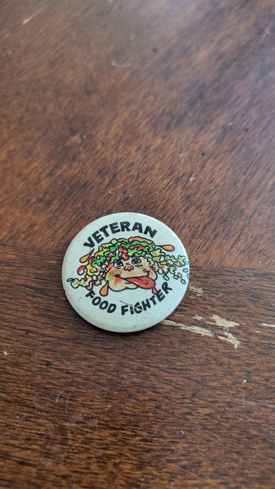 vintage veteran food fighter pin button