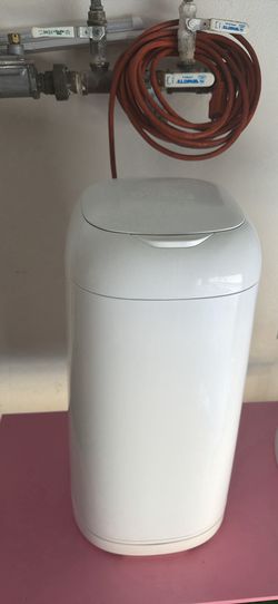 Genie diaper pail