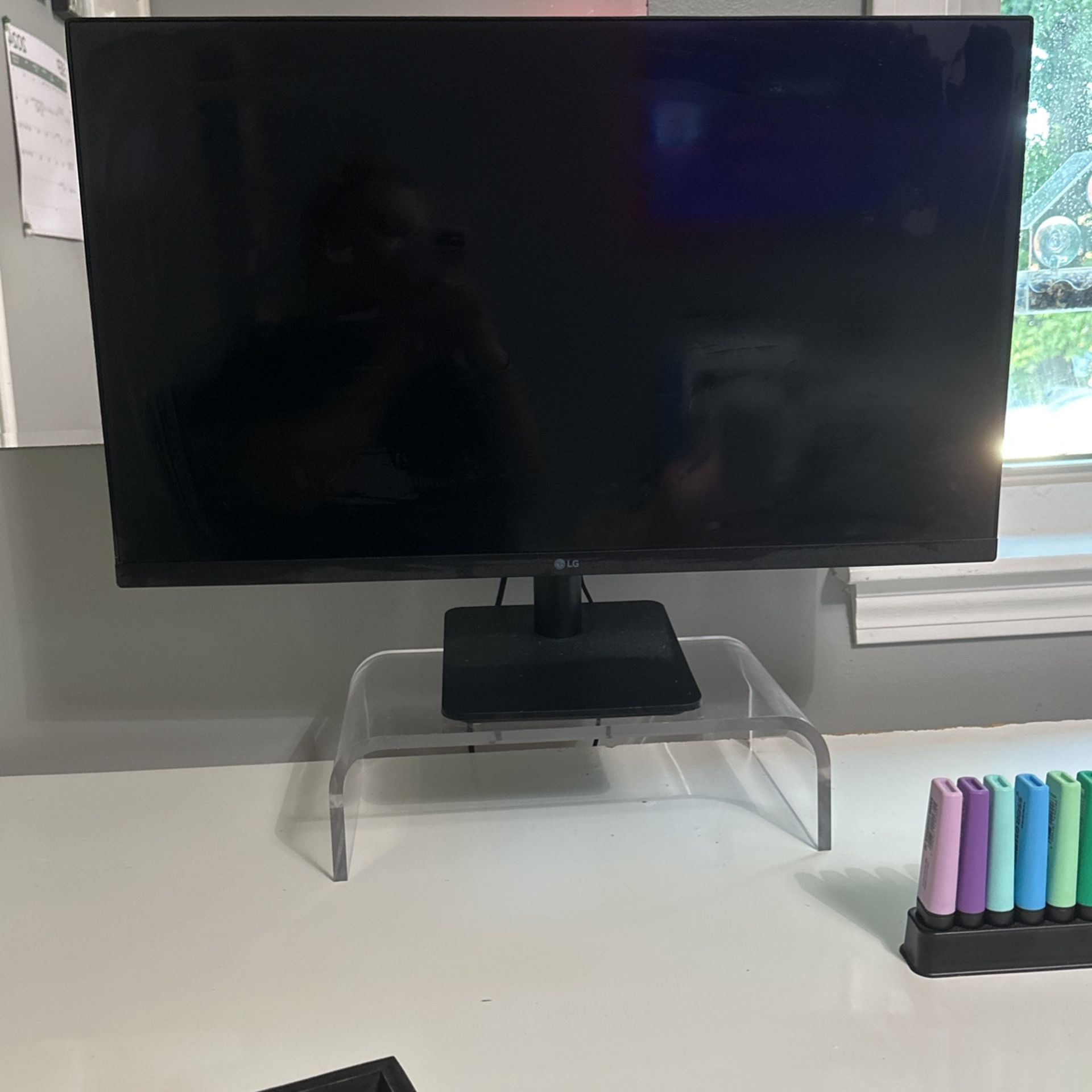 LG monitor 