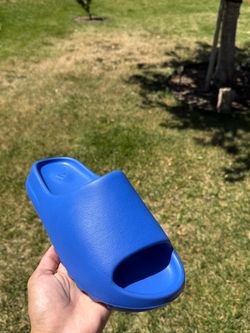 size 10 Adidas Yeezy Slide Blue