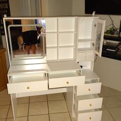 Makeup Vanity 