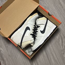 SZ 8 Nike X Stussy Dunk High Stussy World Tour “Tokyo” From 2005