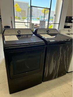 HOT DEAL! Top load washer & electric dryer set