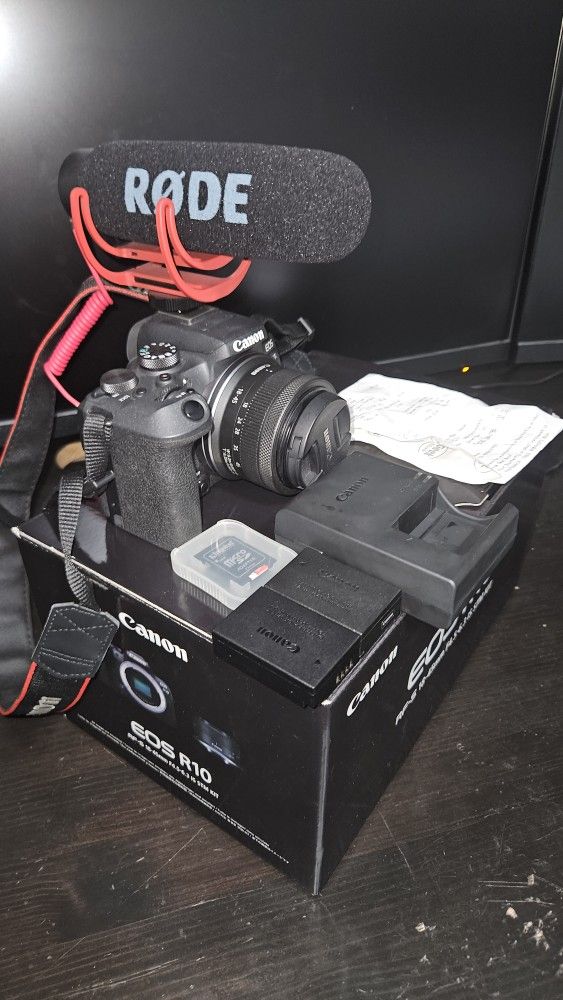 Canon R10 With Extras