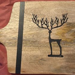 New Mango Wood Cutting Board with Deer Design