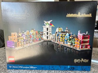 LEGO Harry Potter - Diagon Alley Wizarding Shops #76444
