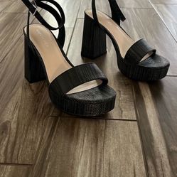 Marc fisher Platform Heels