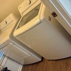 Washer And dryer LG Set