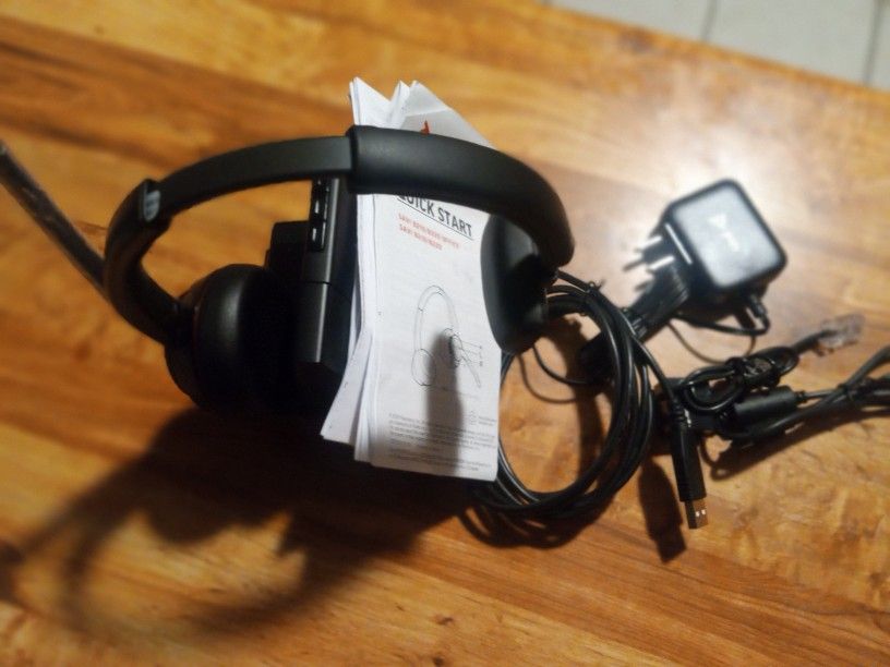 Poly 8210 Headset