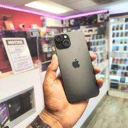 iPhone 15 128GB Unlocked in excellent condition - On weekend special cash deal starts from $389 🤩✅