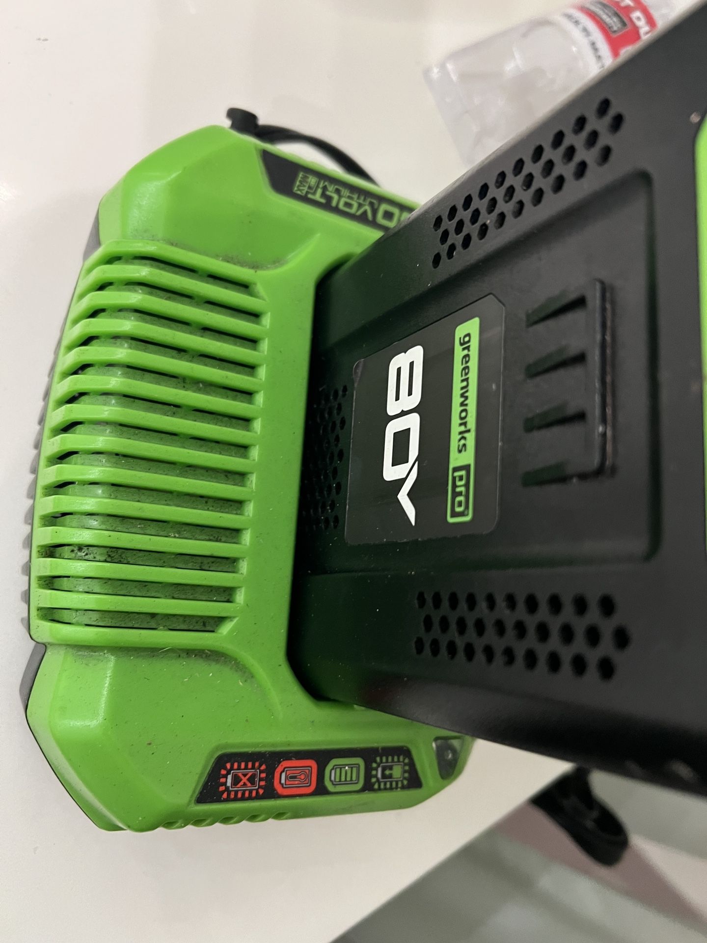 Green works 80v Battery