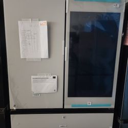 Samsung BESPOKE SMART HUB REFRIDGERATOR