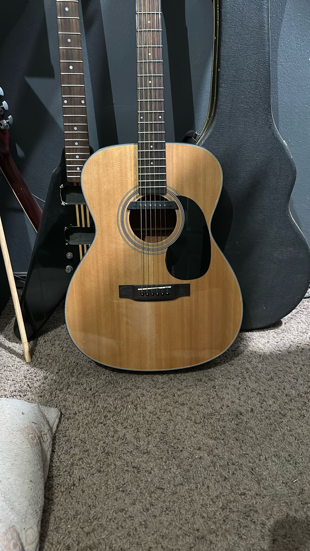 Bristol Acoustic/Electric Guitar