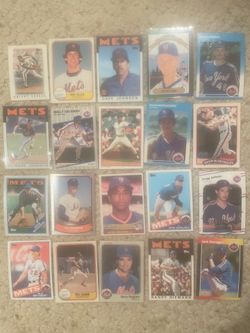 Mets baseball cards from the 80s