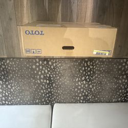 BRAND NEW HEATED TOTO TOLIET SEAT