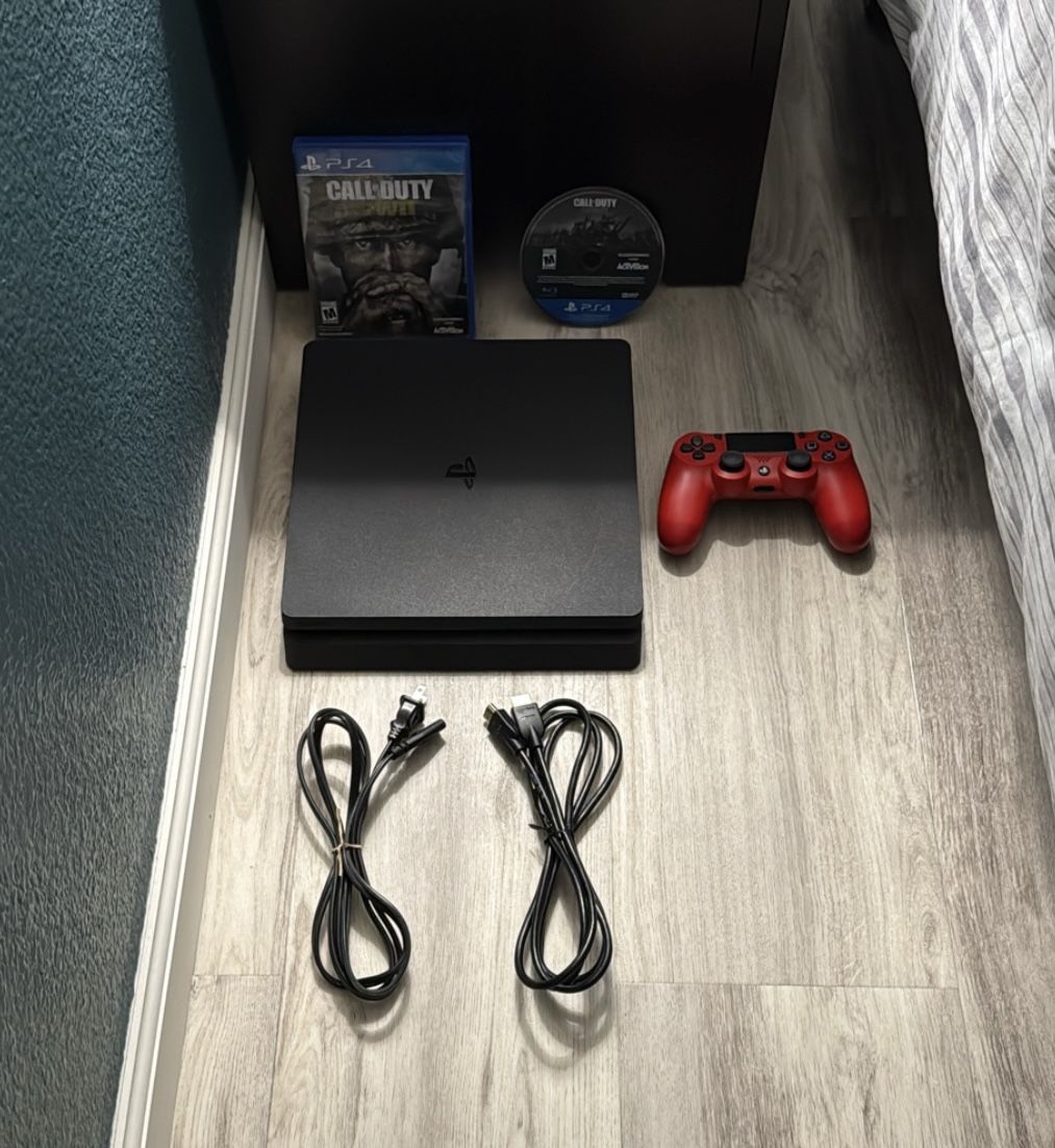 PS4 Slim 