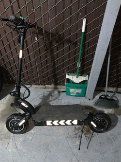 Dualtron thunder electric scooter