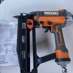 RIDGID Pneumatic 16-Gauge 2-1/2 in. Straight Finish Nailer with CLEAN DRIVE Technology