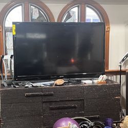 Large Screen Tv 