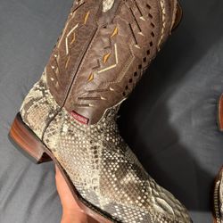 Texas country boots