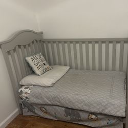 Gray Crib/daybed.  Good Condition.  $125